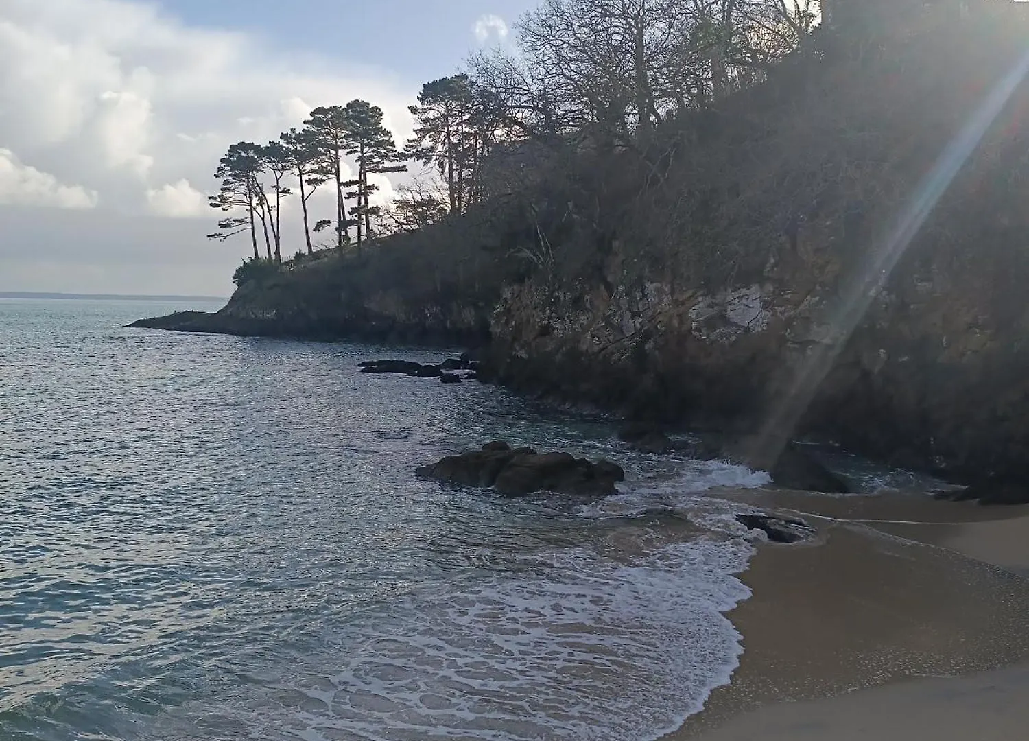 La Rose Des Vents, plage à 200 mètres. Plougonvelin